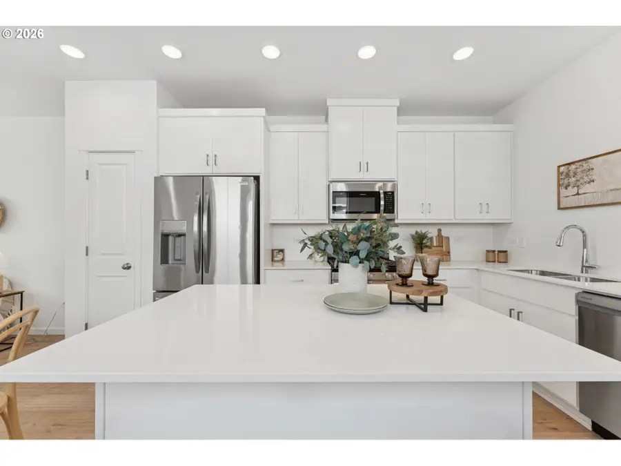 3627 SW 209th Ave, Hillsboro, OR 97123 - #3