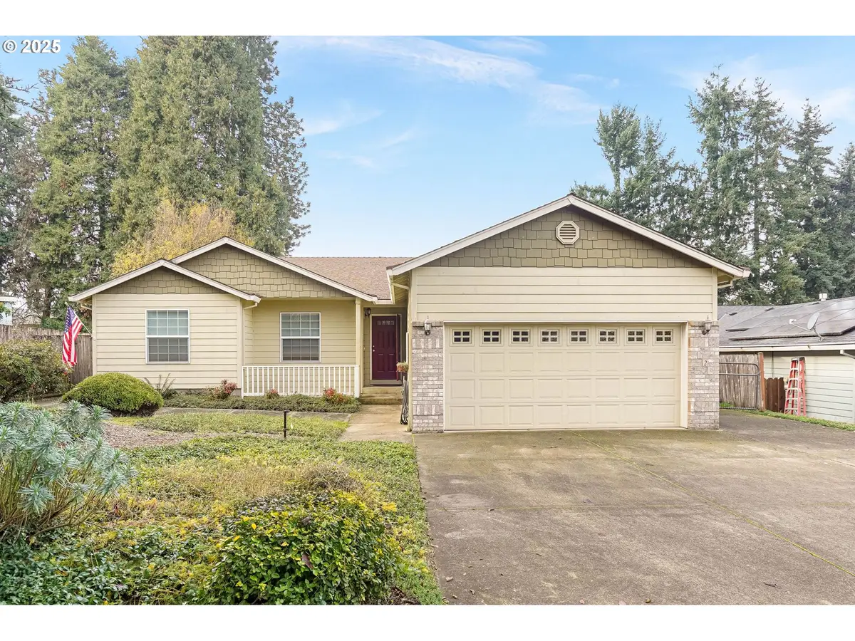 223 Penni Ln, Silverton, OR 97381 - Image #1