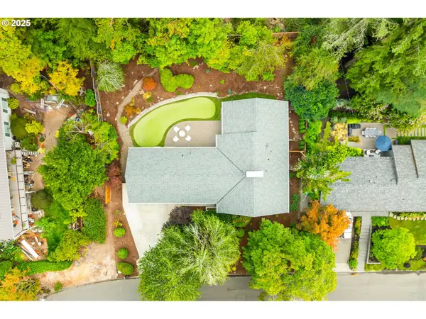 3644 SW 48th Pl, Portland, OR 97221