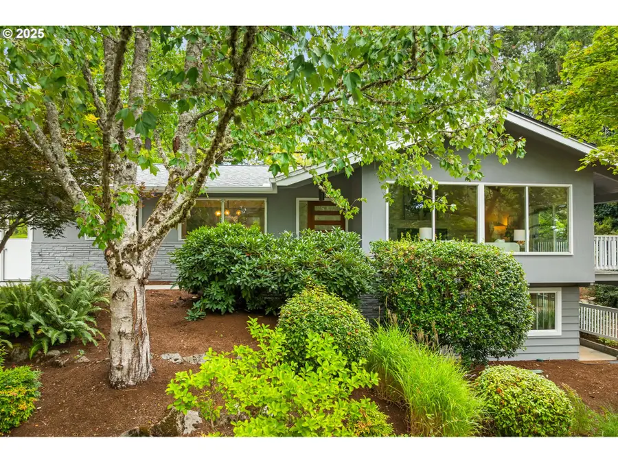 3644 SW 48th Pl, Portland, OR 97221 - Image #2