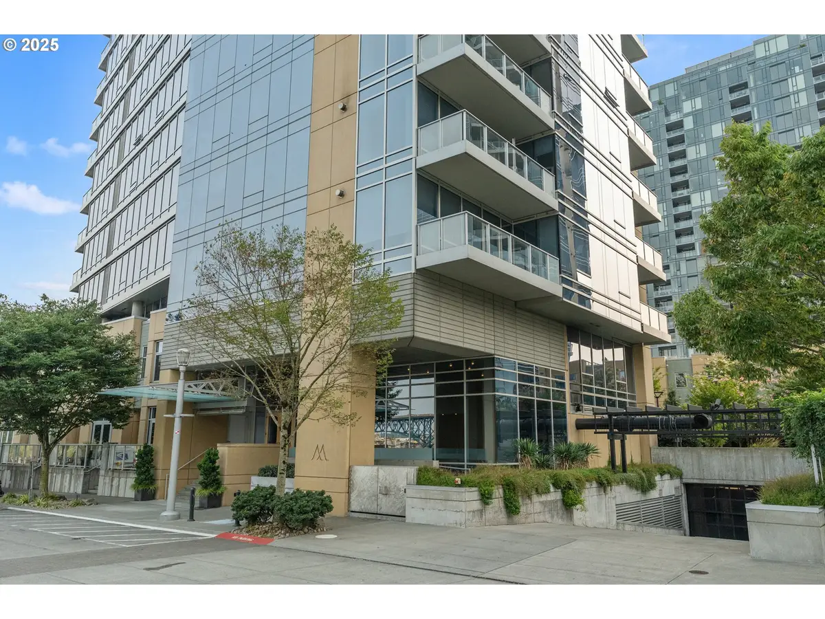 836 S Curry St #902, Portland, OR 97239 - Image #1