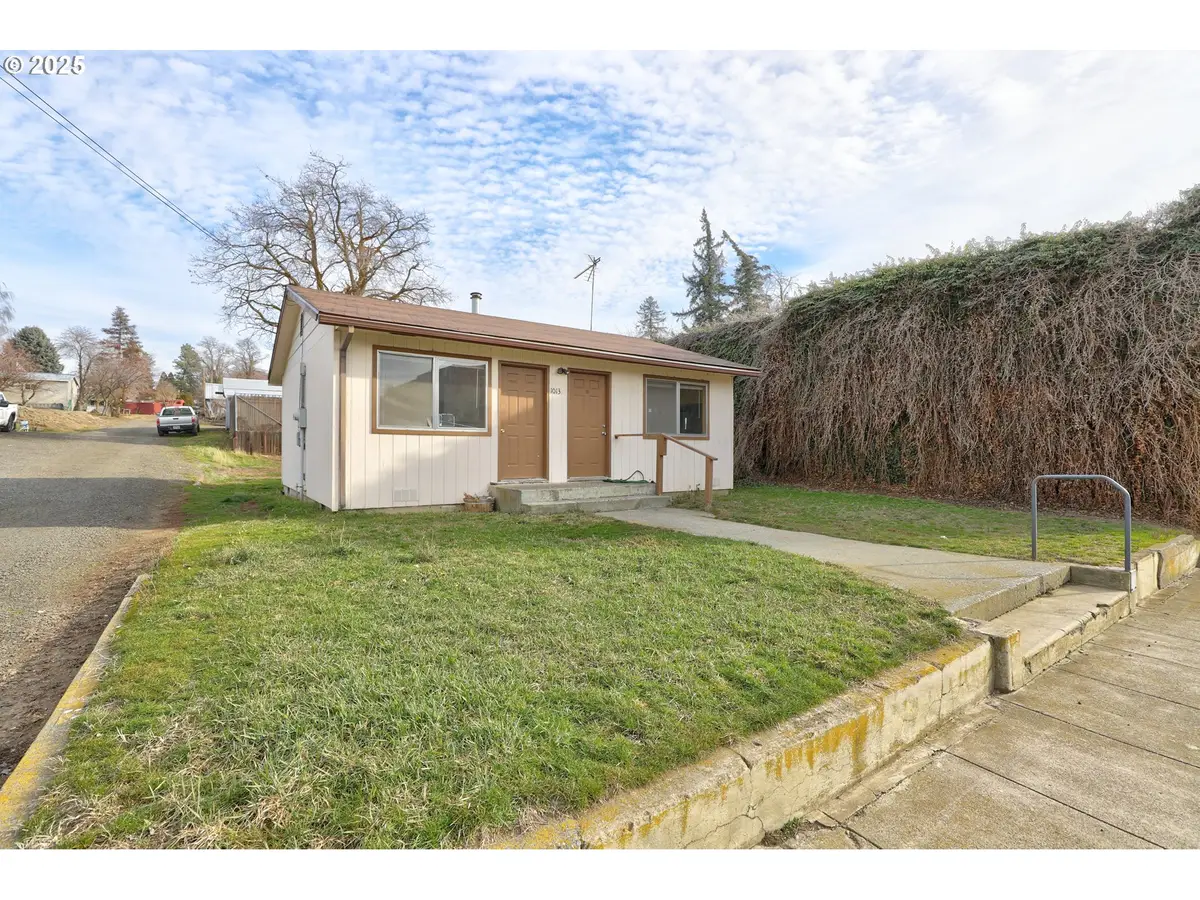 1013 Clark St, Wasco, OR 97065 - Image #1