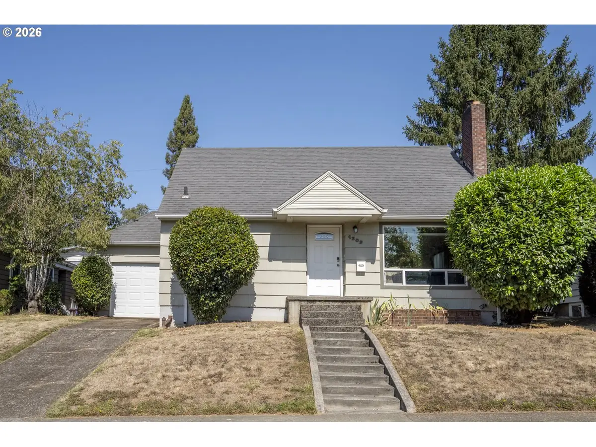 4209 SE Flavel St, Portland, OR 97206 - #1