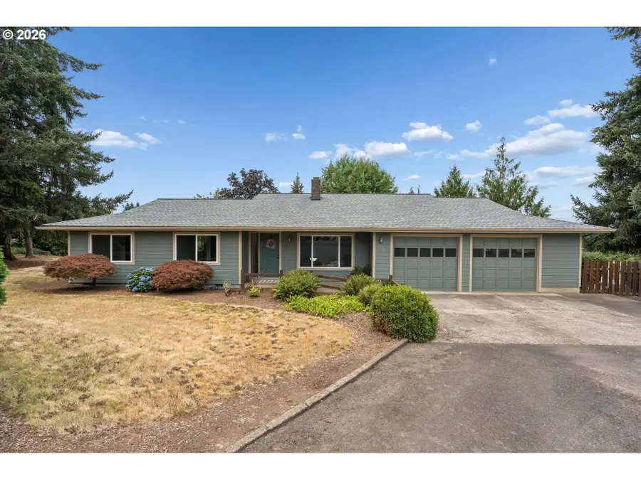 1175 Oak St, Silverton, OR 97381 - #3