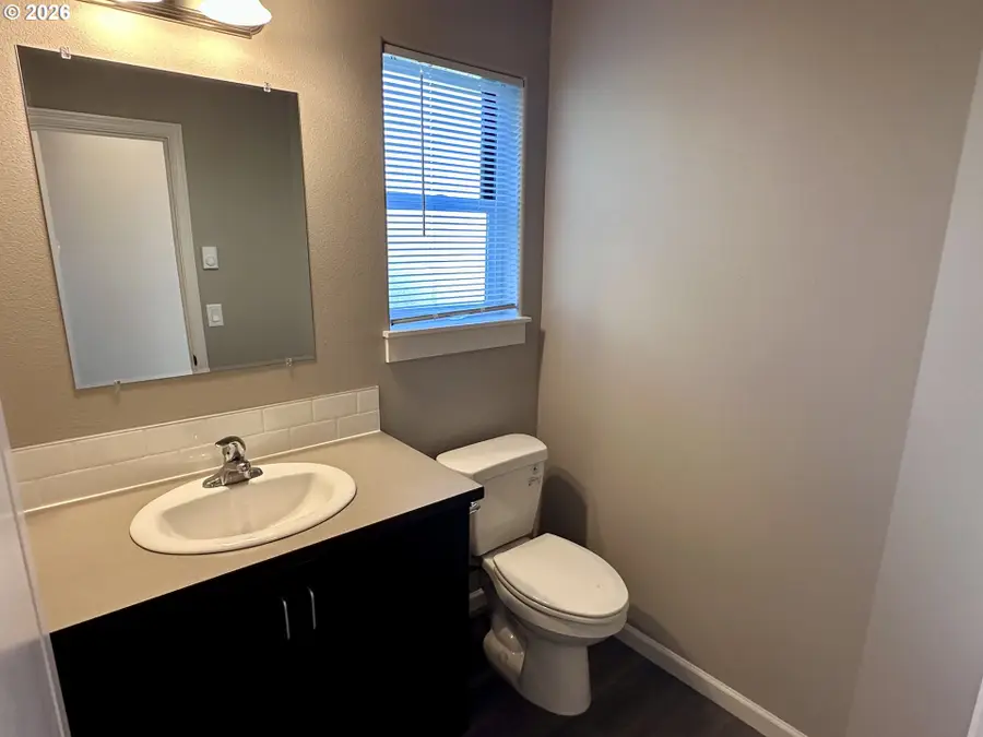 243 Lacasa St, Eugene, OR 97402 - #3