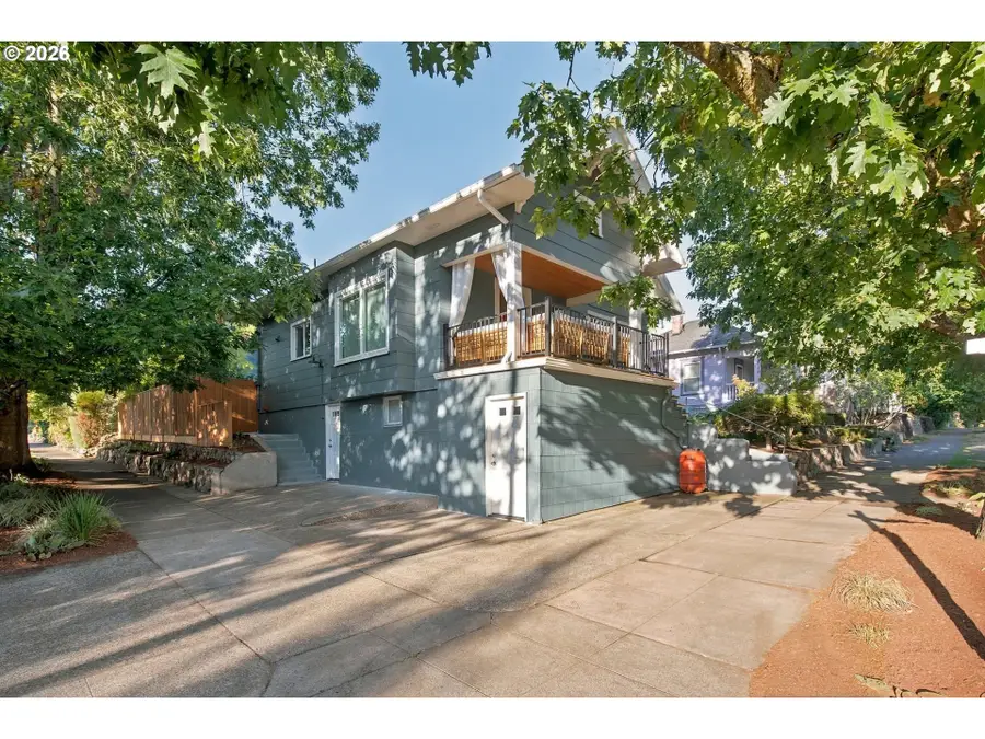 703 SE Tenino St, Portland, OR 97202 - #3