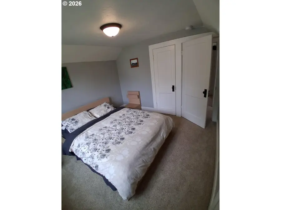 1335 NE 19th St, Salem, OR 97301 - #2