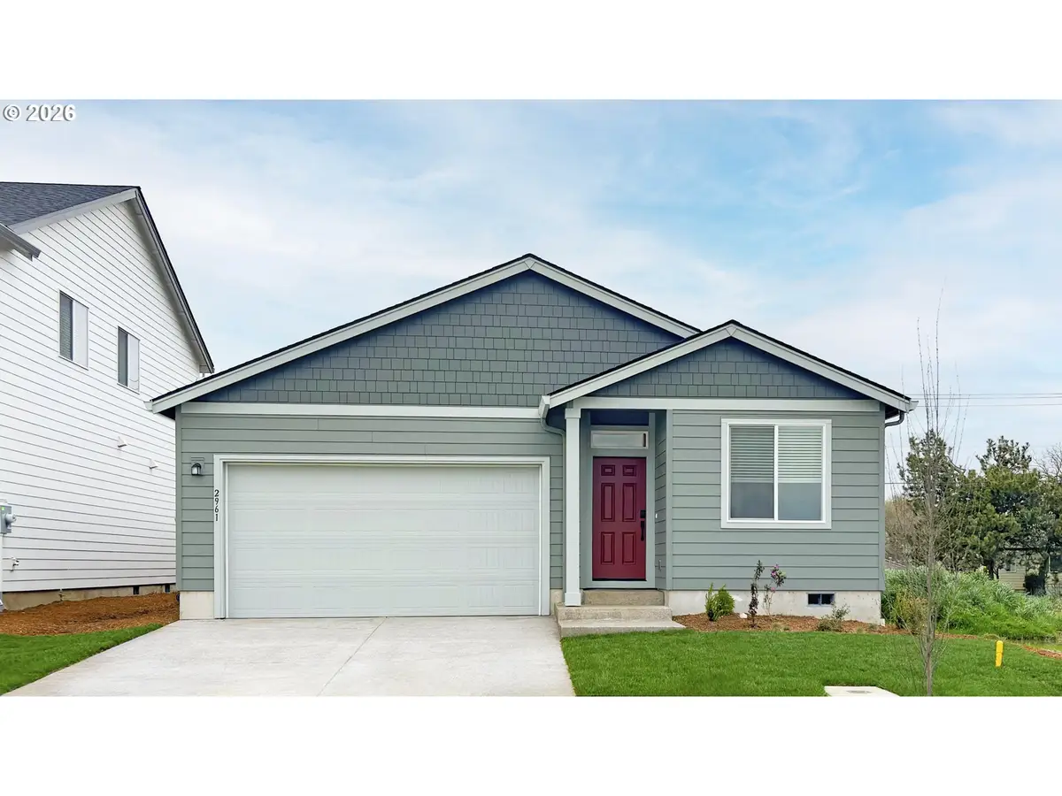 1135 Clemson St, Woodburn, OR 97071 - #1