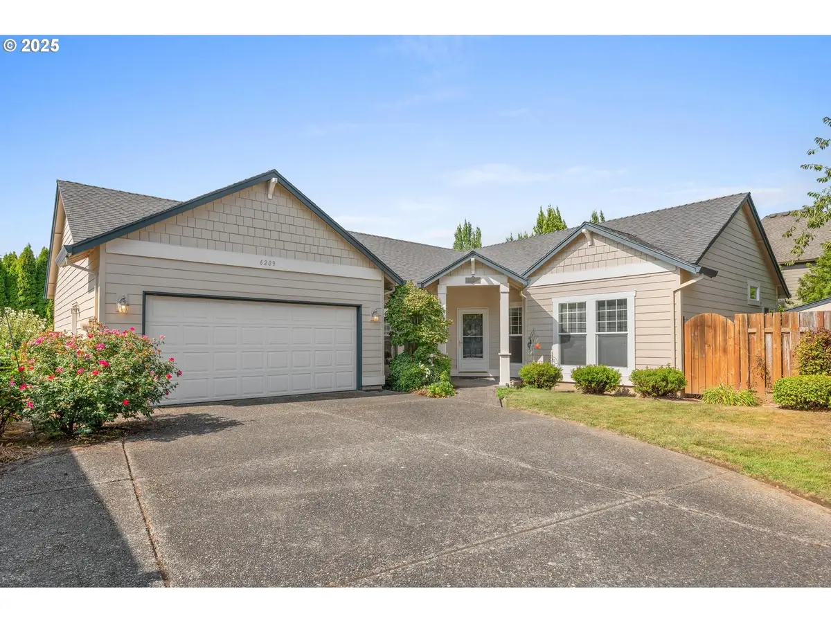 6209 NE Dereck Ln, Hillsboro, OR 97124 - #1