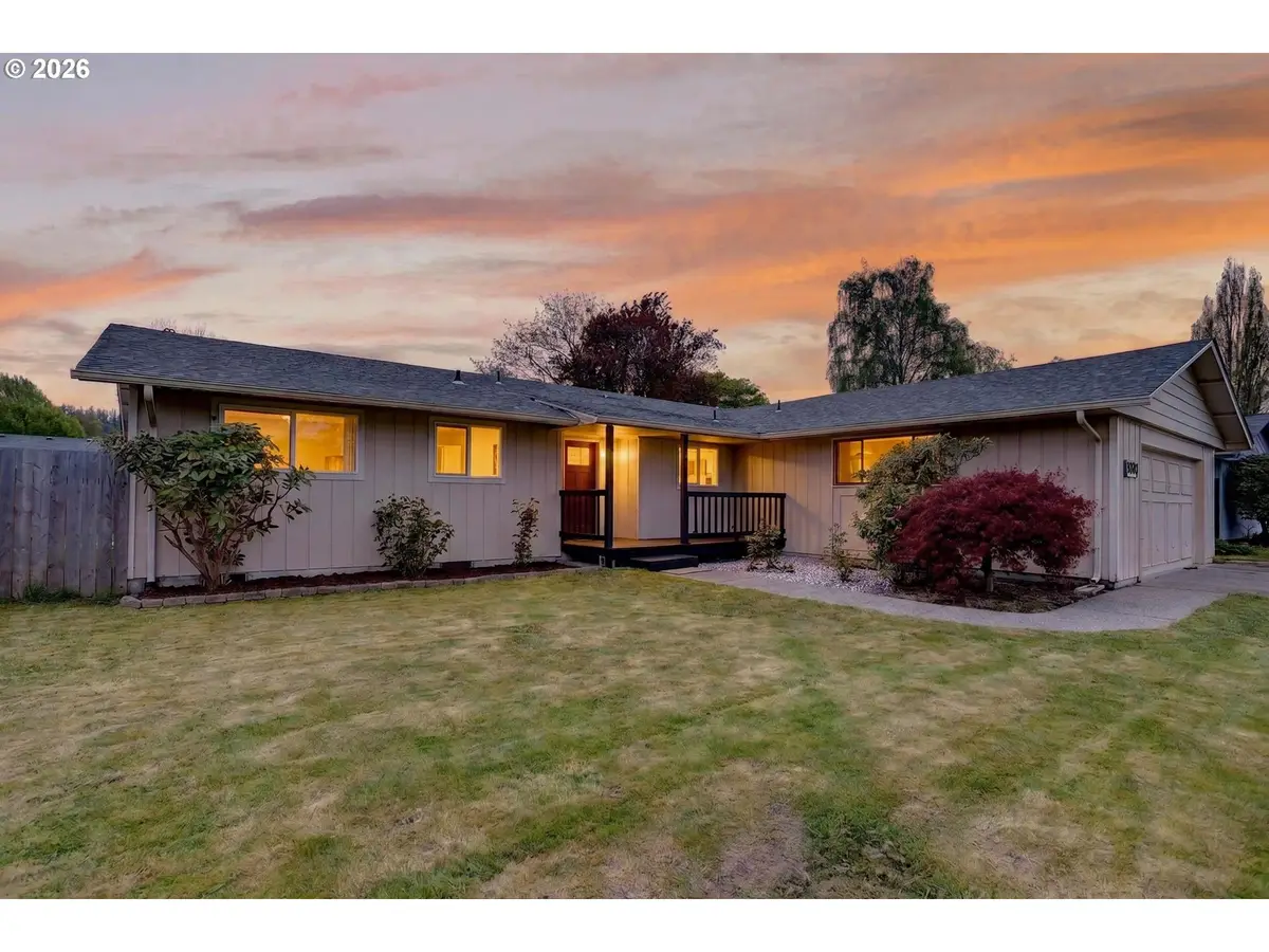 3815 Cherrywood St, Longview, WA 98632 - #1