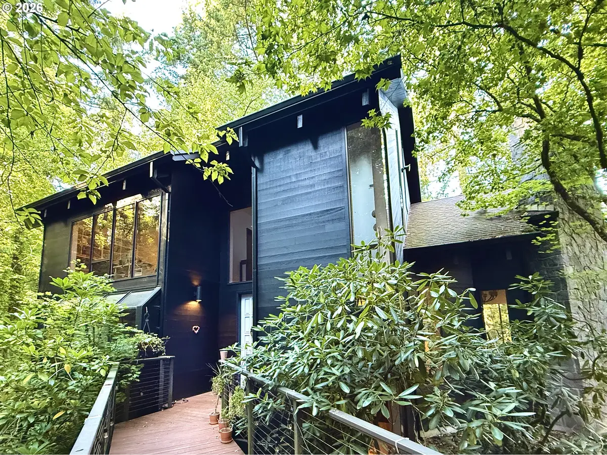 5822 SW Sheridan Ct, Portland, OR 97221 - #1