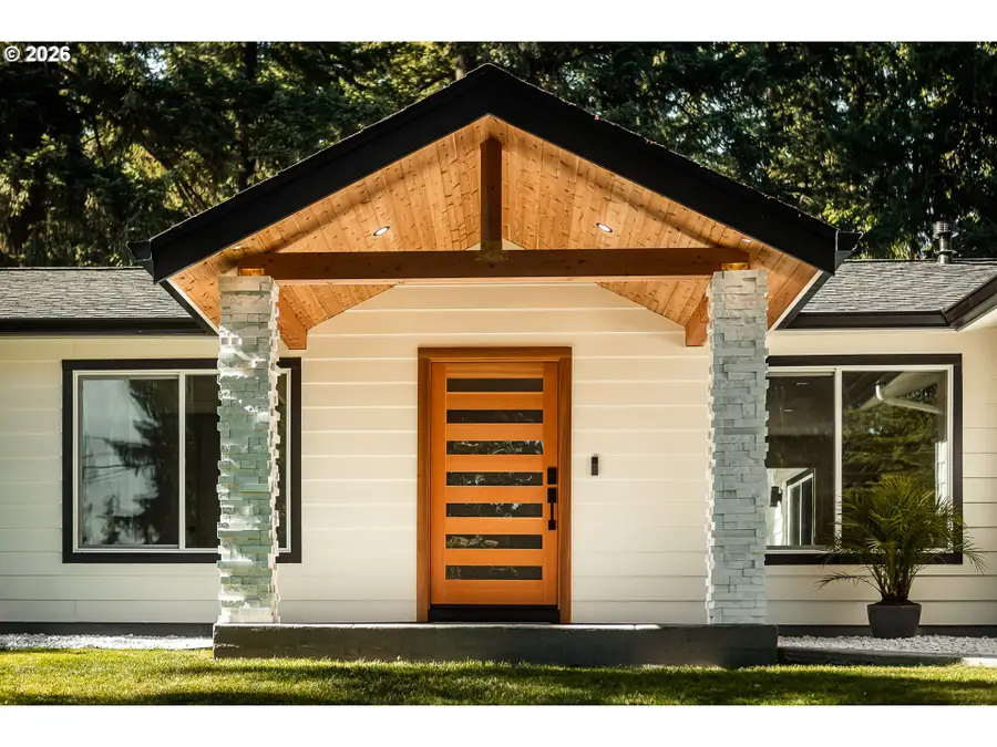 6375 SW Dawn St, Lake Oswego, OR 97035 - #3