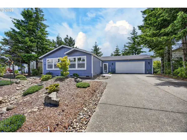 438 Sherwood Loop, Florence, OR 97439