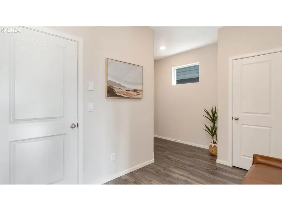 385 Stella St Ne, Salem, OR 97301 - #2