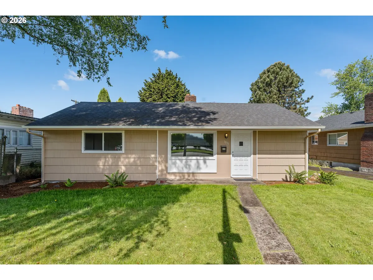 1811 15th Ave, Longview, WA 98632 - #1