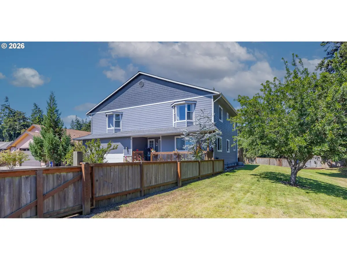 1602 Ash St, North Bend, OR 97459 - #1