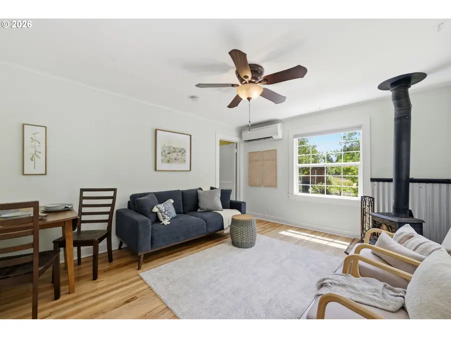 955 Kelly Blvd, Springfield, OR 97477 - #3