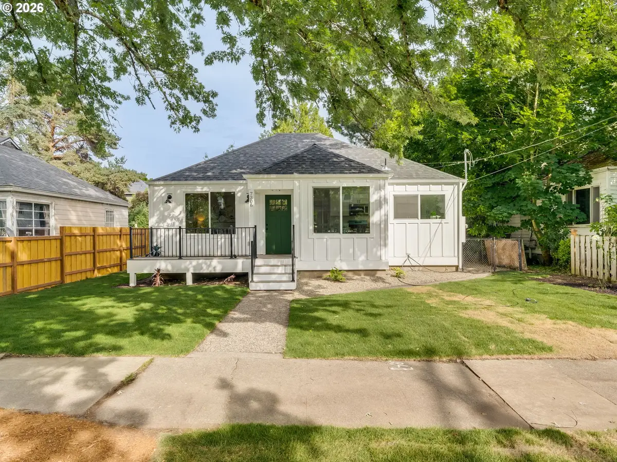 7306 N Newell Ave, Portland, OR 97203 - #1