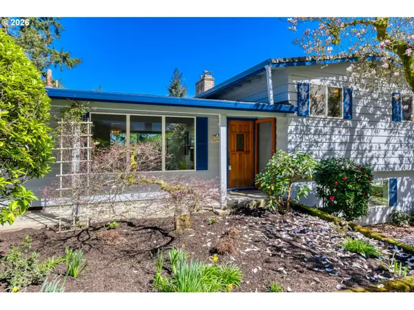 5767 Terrace Dr, WestLinn, OR 97068