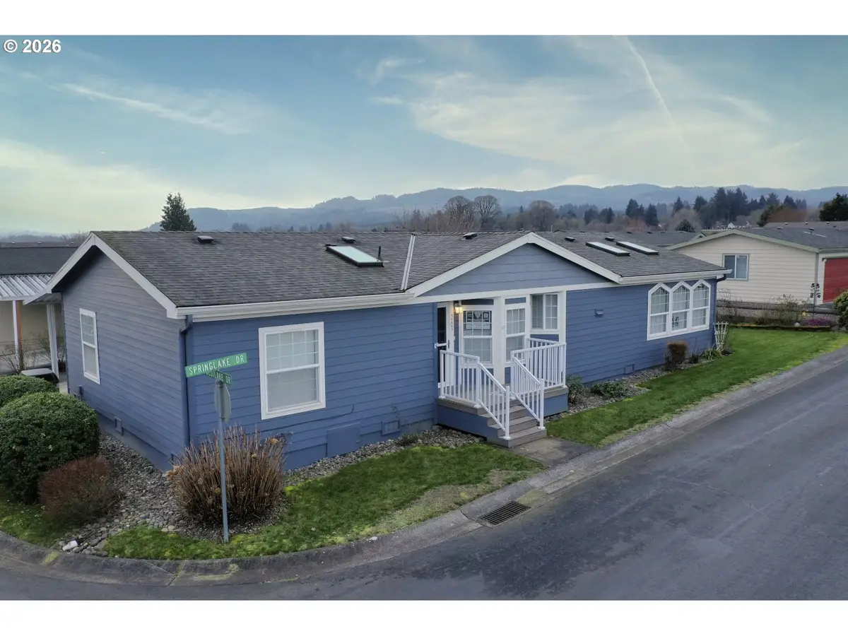 51469 SE Westlake Dr, Scappoose, OR 97056 - #1