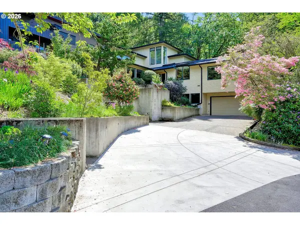 1866 Merritt St S, Salem, OR 97302