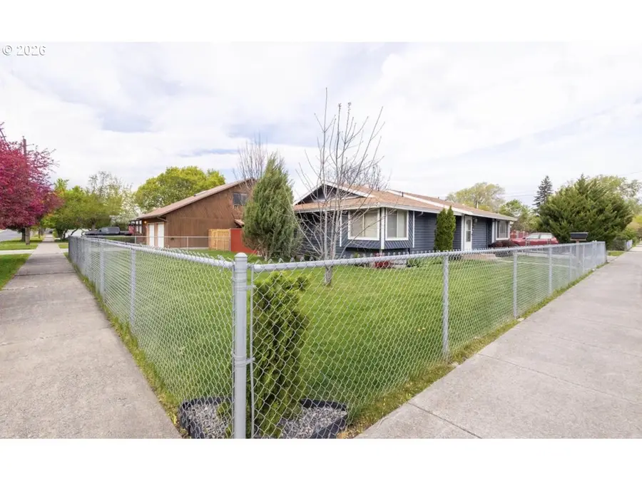 801 Lane Ave, La Grande, OR 97850 - #3