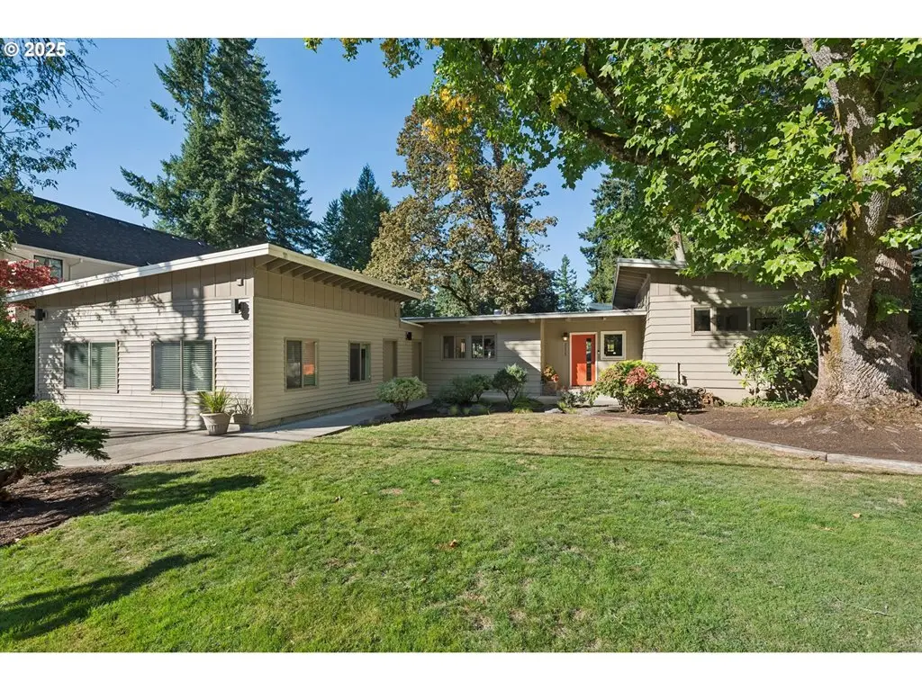 2255 Glen Haven Rd, Lake Oswego, OR 97034 - Image #1