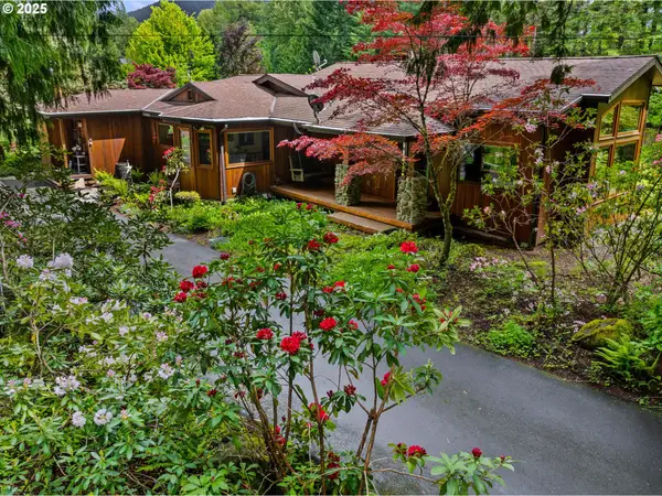 24880 E Arrah Wanna Blvd, Welches, OR 97067