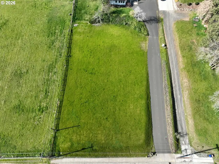 W 10th St, The Dalles, OR 97058 - #3