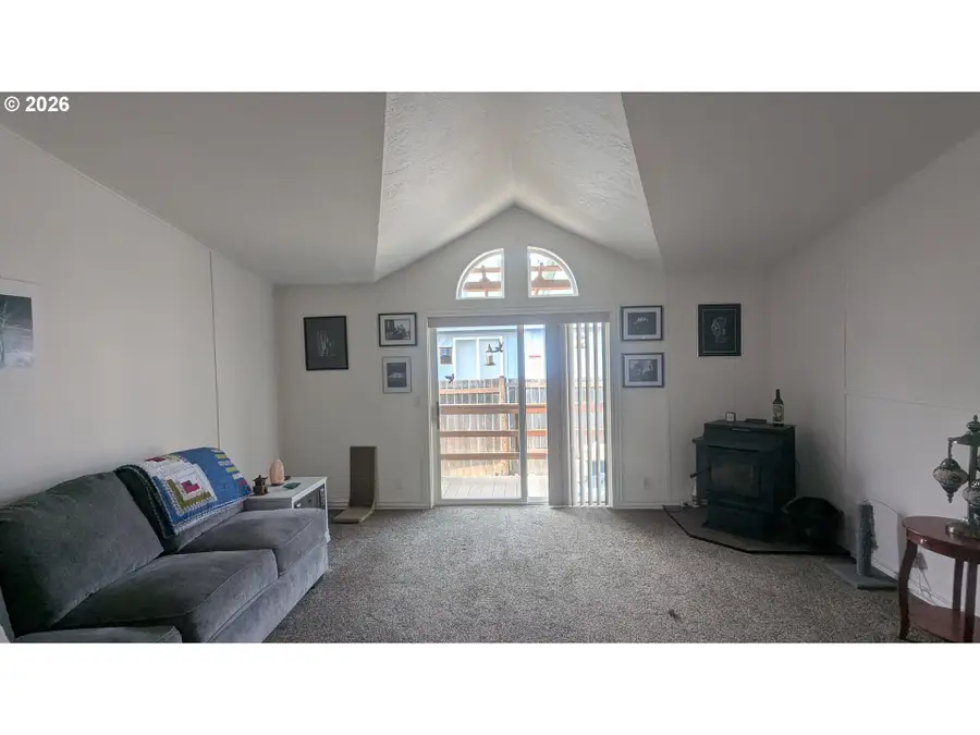 403 Carol St, Lowell, OR 97452 - #2