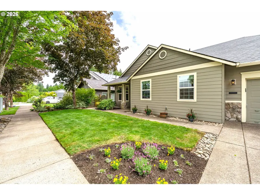 1216 SE 47th St, Hillsboro, OR 97123 - #3