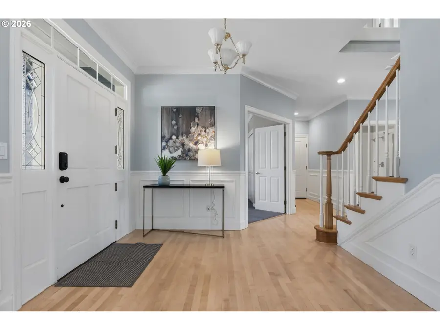 5349 Southwood Dr, Lake Oswego, OR 97035 - #2