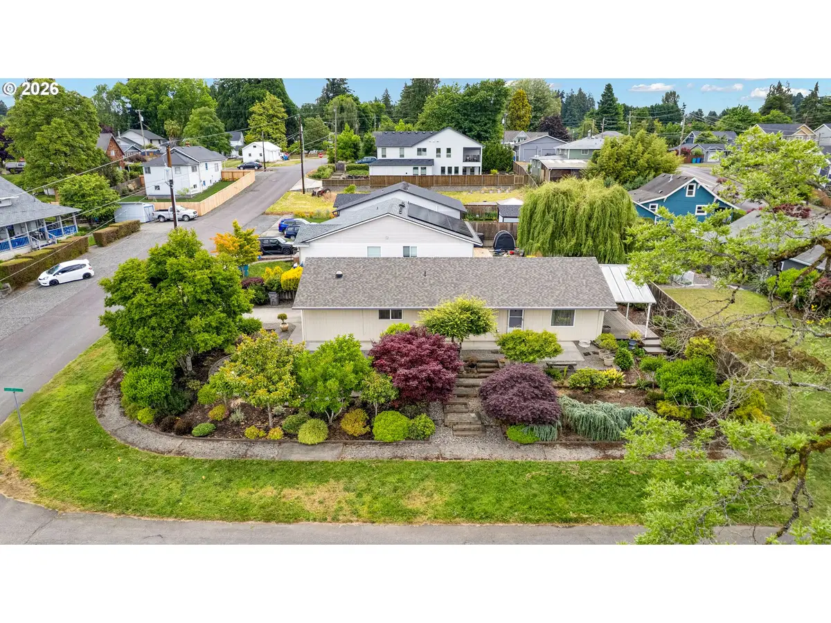 512 N Railroad Ave, Ridgefield, WA 98642 - #1