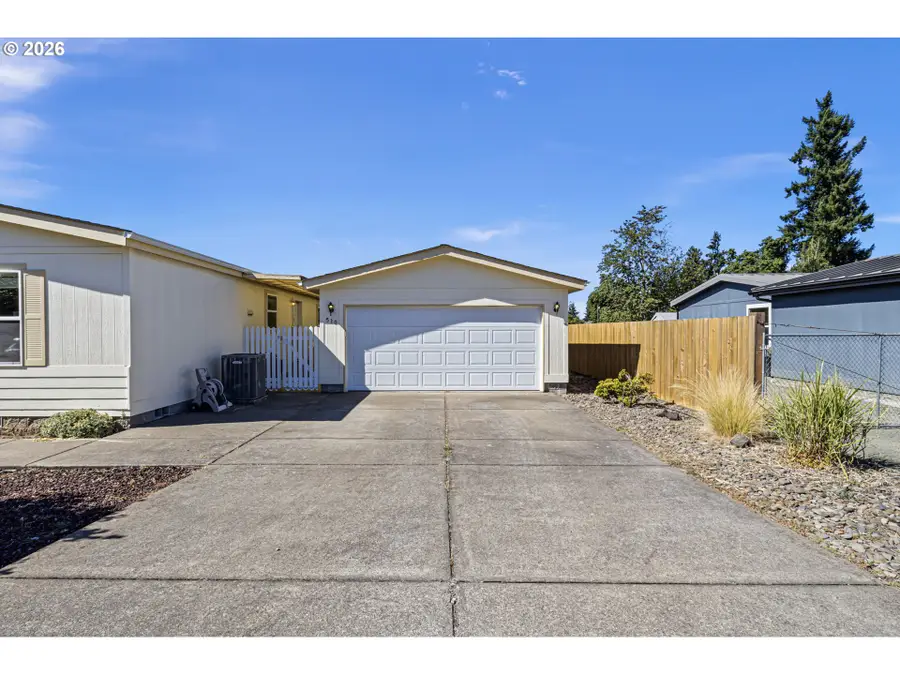510 Patrick Loop, Cottage Grove, OR 97424 - #3