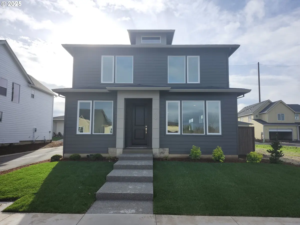 662 Magnolia Ave #41, Woodburn, OR 97071 - Image #1