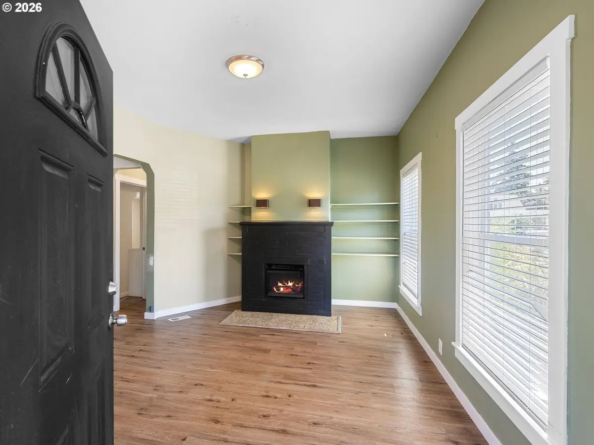 5909 SE Carlton St, Portland, OR 97206 - #1