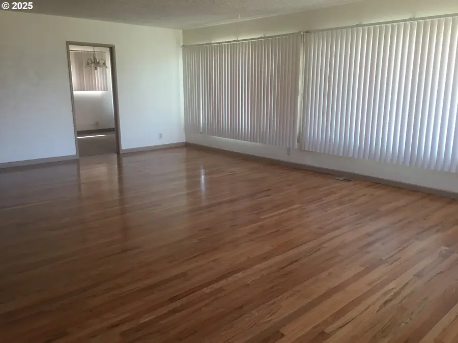 4428 SE 42 Ave, Portland, OR 97206 - Image #3