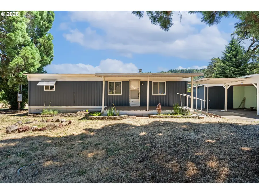 600 SE Edgewood St, Winston, OR 97496 - #2