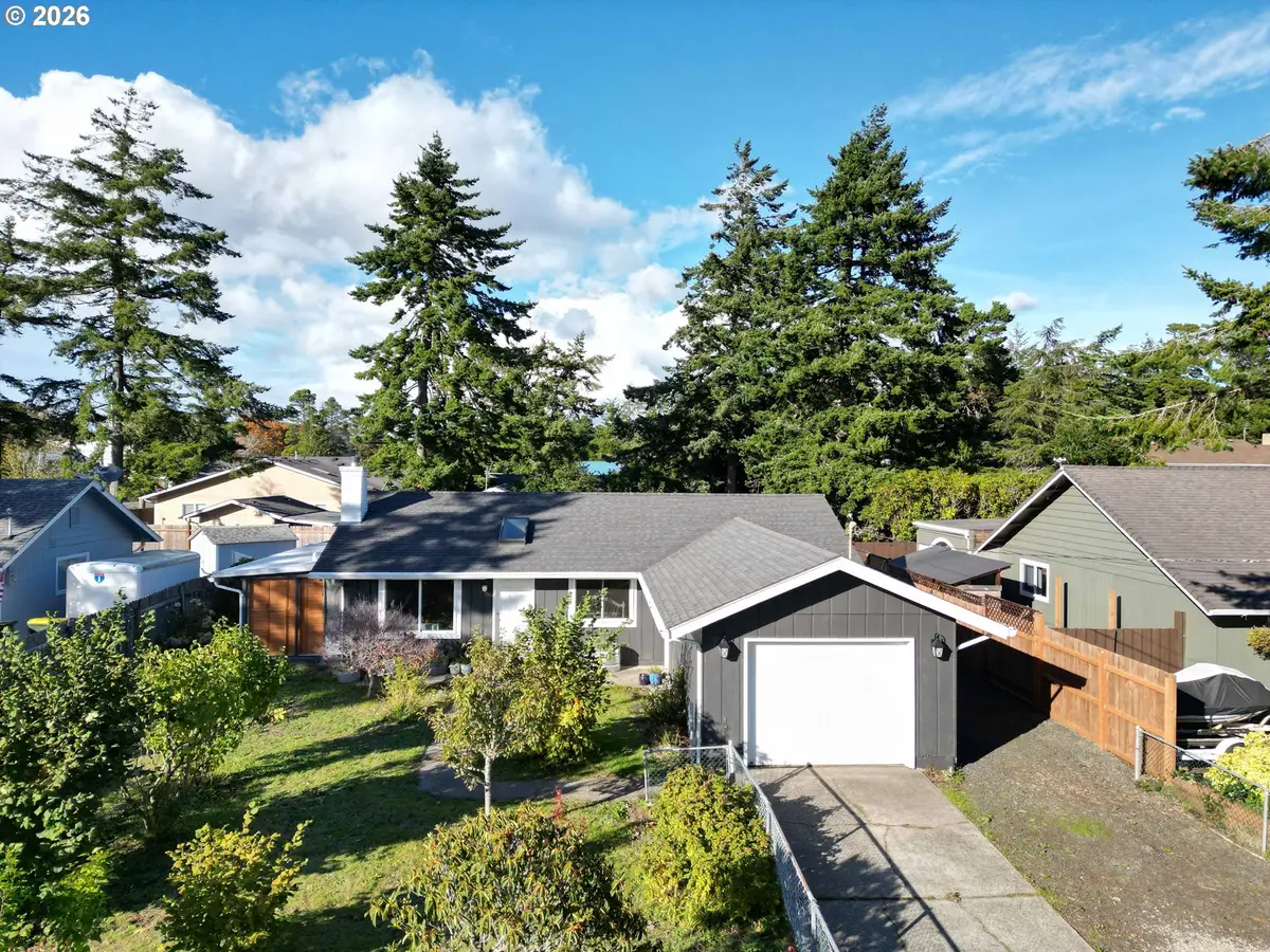 2045 19th St, Florence, OR 97439 - #1