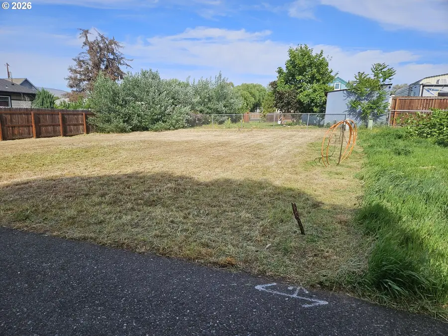 0 E 12th St #3, The Dalles, OR 97058 - #2