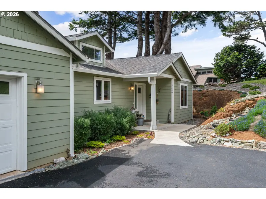 17440 Deer Park Dr, Brookings, OR 97415 - #3