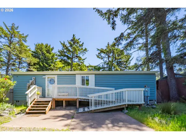 1232 SE 2nd Ct, LincolnCity, OR 97367
