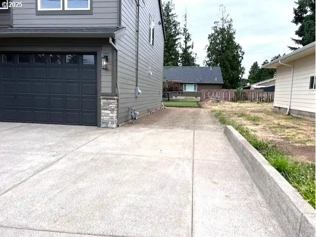 437 NW Freeman Ave, Hillsboro, OR 97124 - Image #2