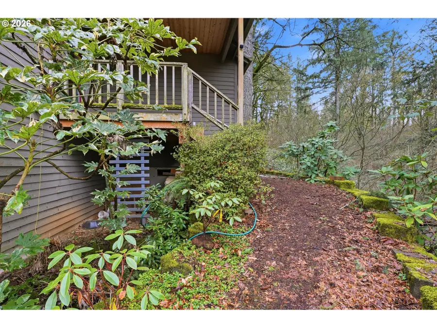 16240 SE Maple Hill Ln, Happy Valley, OR 97086 - Image #2