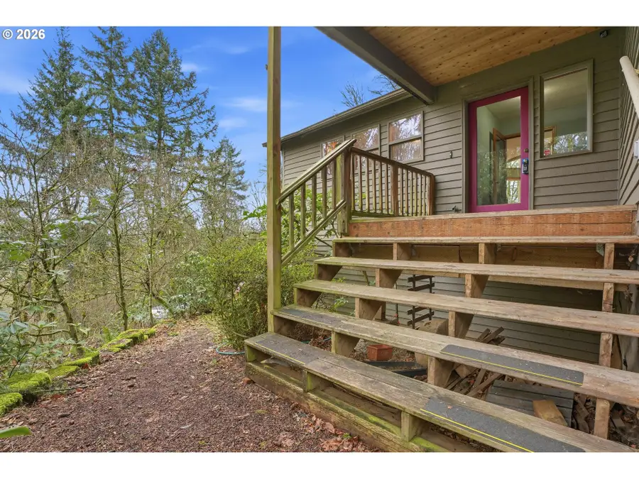 16240 SE Maple Hill Ln, Happy Valley, OR 97086 - Image #3