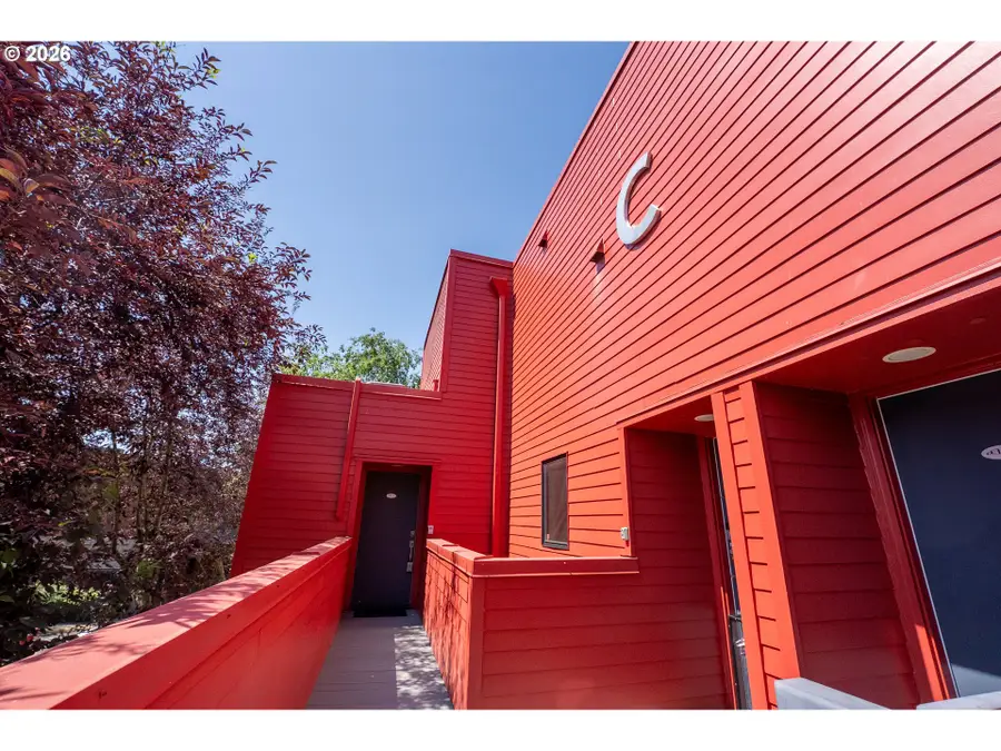 710 NW Naito Pkwy #C12, Portland, OR 97209 - Image #2