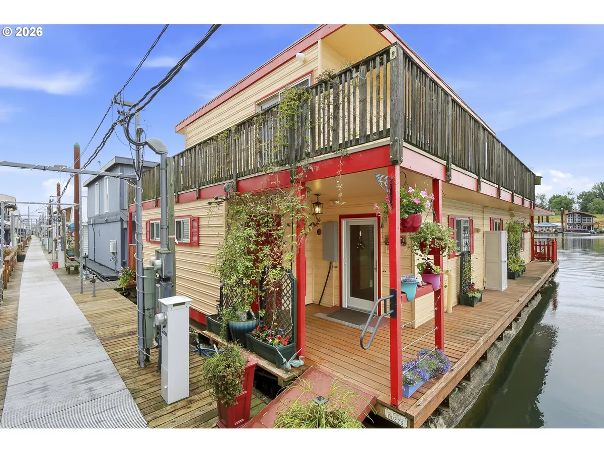 550 N Tomahawk Island Dr., Portland, OR 97217 - #1