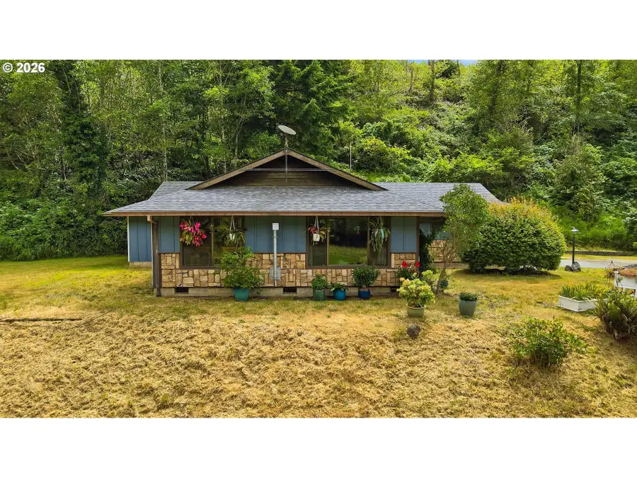 93266 Beaver Creek Ln, Coos Bay, OR 97420 - #2