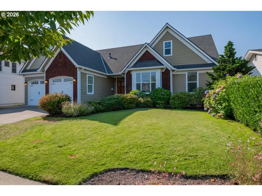 1096 8th Ave, Albany, OR 97321 - #2
