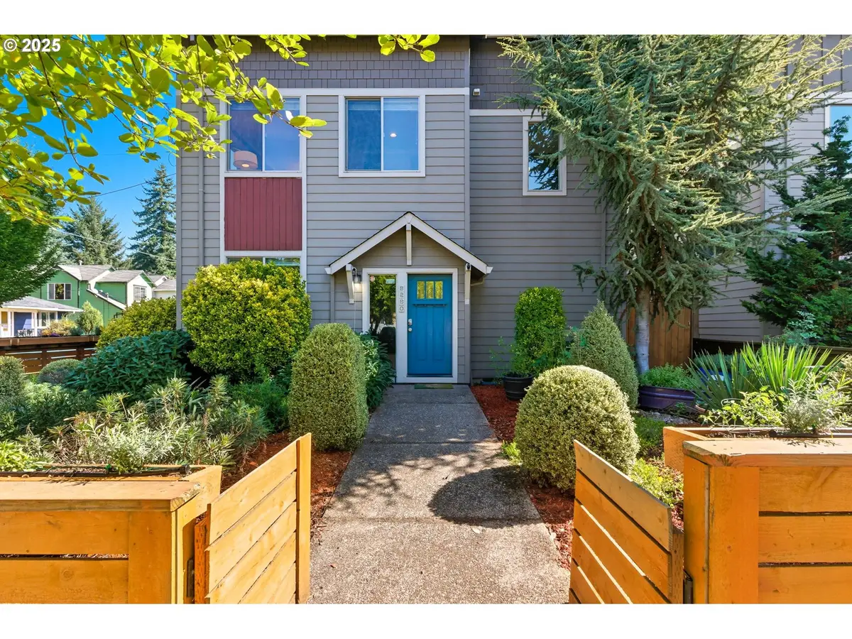 8280 N Burrage Ave, Portland, OR 97217 - Image #1